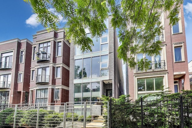 1028 N Hermitage Ave Unit 3, Chicago, IL 60622 - photo 2