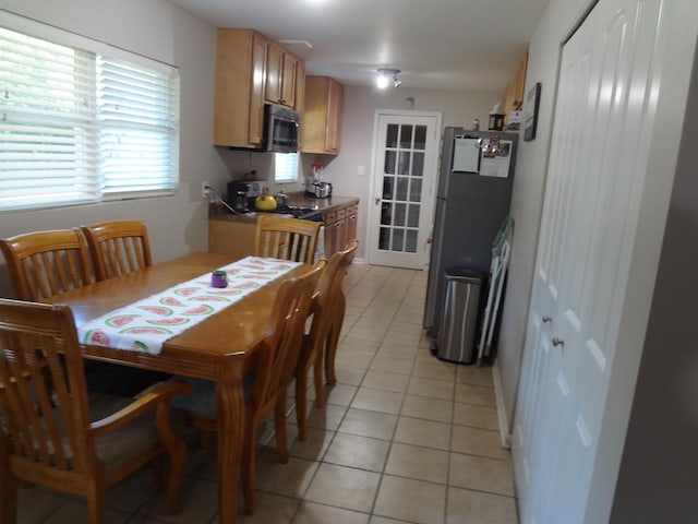 989 Berkley St, Carpentersville, IL 60110 - photo 17