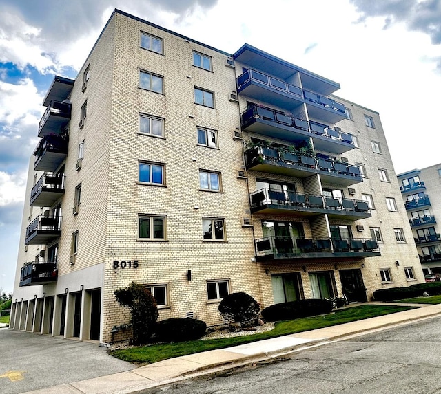 8015 Oconnor Dr Unit 4B, River Grove, IL 60171 - photo 2