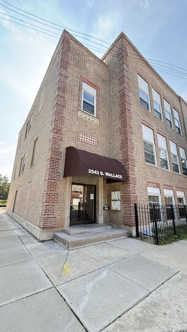 2543 S Wallace St Unit 11, Chicago, IL 60616 - photo 1