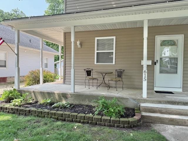615 N Jefferson Ave, Dixon, IL 61021 - photo 2
