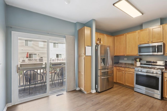 406 Cary Woods Cir, Cary, IL 60013 - photo 11