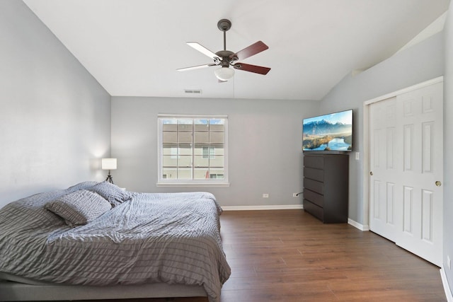 406 Cary Woods Cir, Cary, IL 60013 - photo 17