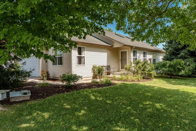 901 N Oak Creek Dr, Genoa, IL 60135 - photo 2