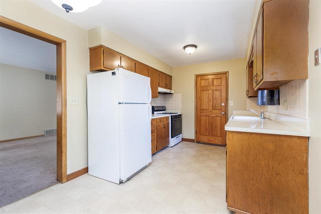 3506 Harrison Ave, Rockford, IL 61108 - photo 10