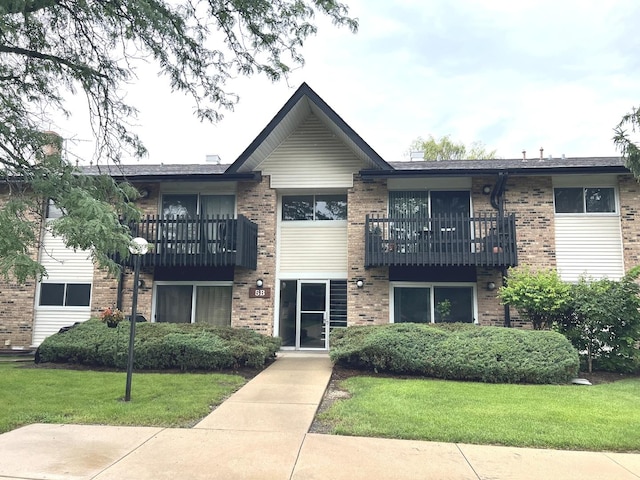 5B Kingery Quarter Unit 107, Willowbrook, IL 60527 - photo 1