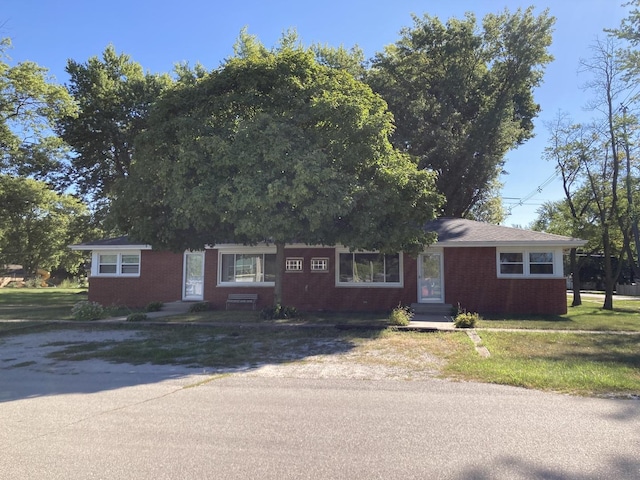 805-815 N 3rd St, Carbon Hill, IL 60416 - photo 2