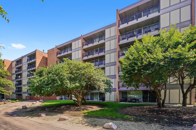 6000 Oakwood Dr Unit 3G, Lisle, IL 60532 - photo 1
