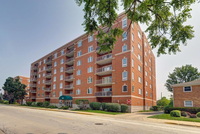 395 Graceland Ave Unit 701, Des Plaines, IL 60016 - photo 1
