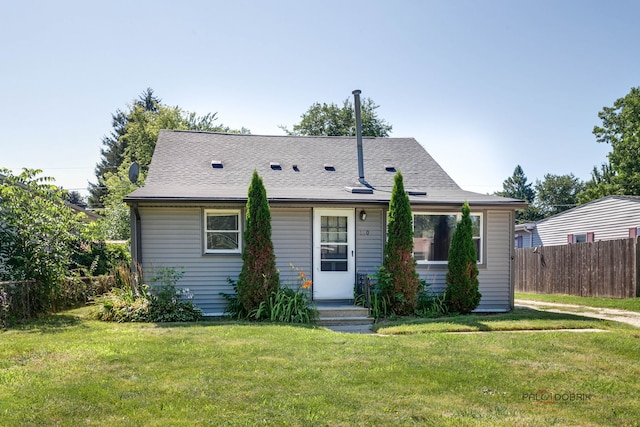 1206 Landon Ave, Winthrop Harbor, IL 60096 - photo 1