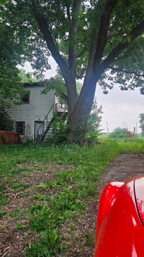 483 S 4th St, Sheldon, IL 60966 - photo 2