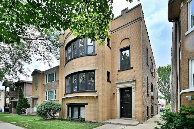 1619 Oak Park Ave, Berwyn, IL 60402 - photo 1