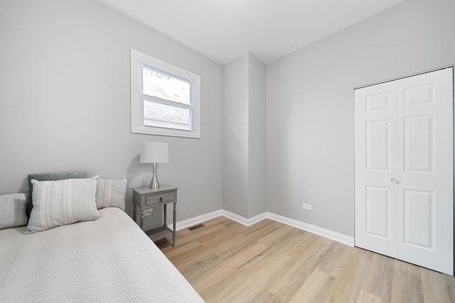 76521/2 S Coles Ave, Chicago, IL 60649 - photo 12