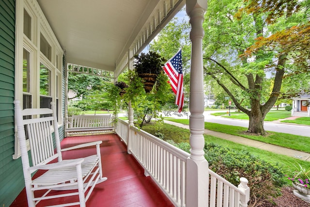 8 N Sleight St, Naperville, IL 60540 - photo 3