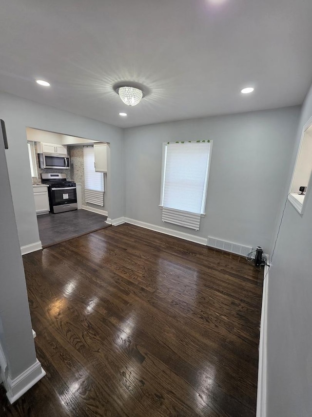 8252 S Calumet Ave, Chicago, IL 60619 - photo 4