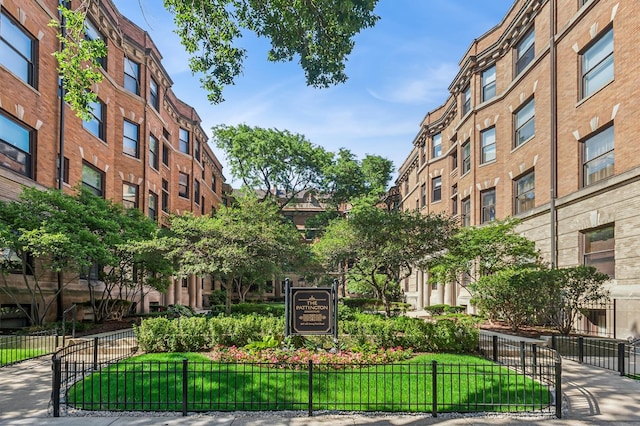 672 W Irving Park Rd Unit G2, Chicago, IL 60613 - photo 1