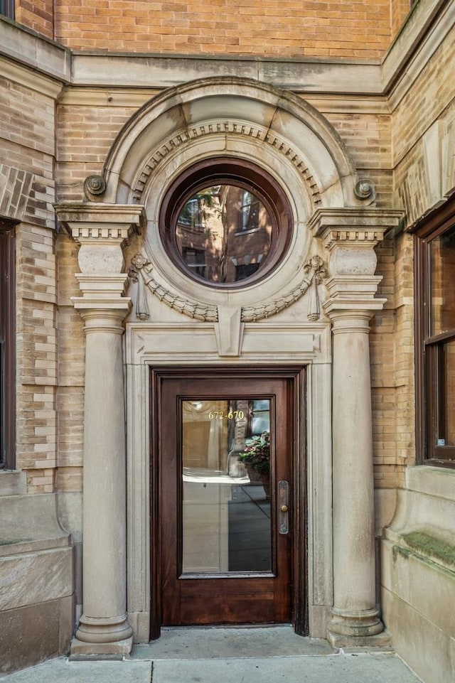 672 W Irving Park Rd Unit G2, Chicago, IL 60613 - photo 2