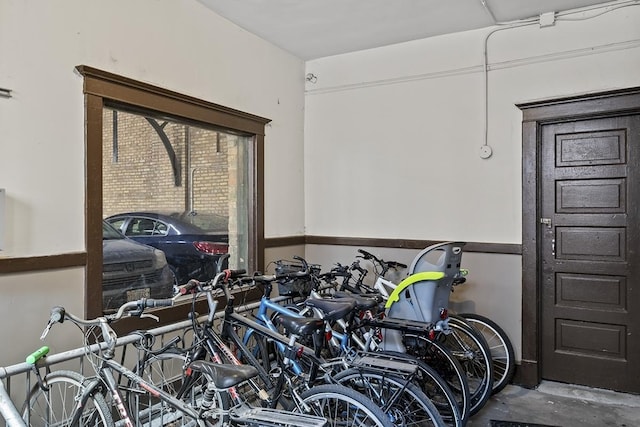 672 W Irving Park Rd Unit G2, Chicago, IL 60613 - photo 24