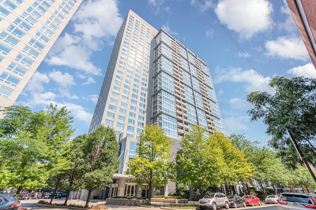 1901 S Calumet Ave Unit 2212, Chicago, IL 60616 - photo 2
