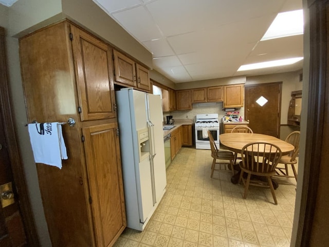 403 Edwards St, Aurora, IL 60505 - photo 8