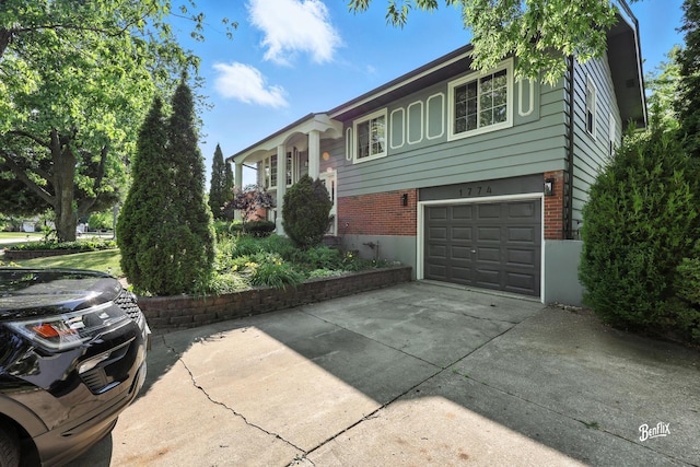 1774 Glen Lake Rd, Hoffman Estates, IL 60169 - photo 2