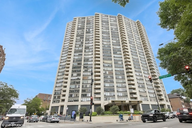 3930 N Pine Grove Ave Unit 2313, Chicago, IL 60613 - photo 1