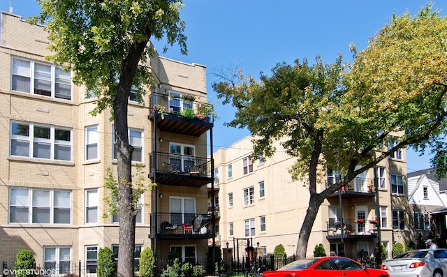 4018 N Albany Ave Unit Gb, Chicago, IL 60618 - photo 1