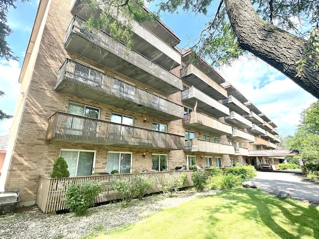 502 Redondo Dr Unit 503, Downers Grove, IL 60516 - photo 3