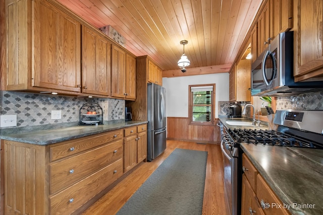 2301 Fairview Ave, Johnsburg, IL 60051 - photo 20