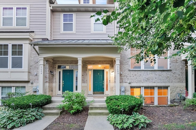5606 Cambridge Way, Hanover Park, IL 60133 - photo 1