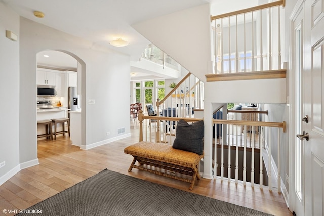 1049 W Sutton Ct, Palatine, IL 60067 - photo 2