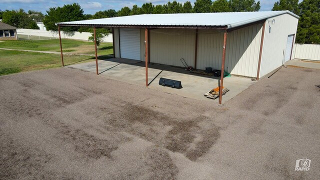 7011 Willowbend St, Odessa, TX 79762 - garage featuring a garage