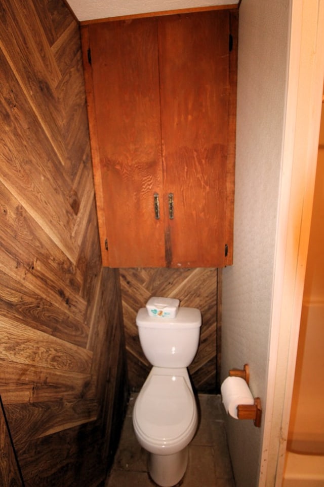 bathroom featuring toilet