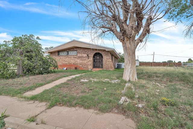 308 N 5th St, Coahoma, TX 79511 - photo 1