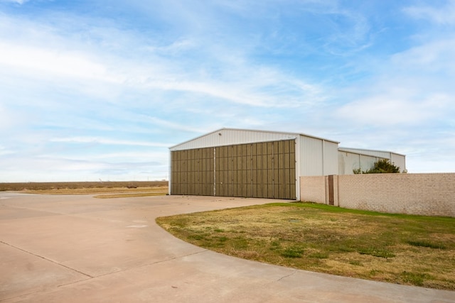 view of outdoor structure