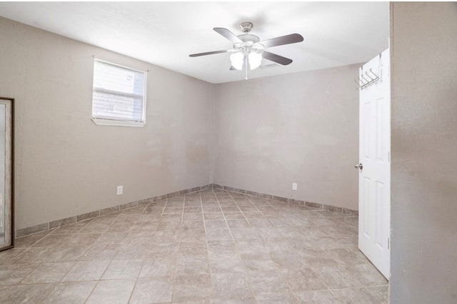 empty room with ceiling fan