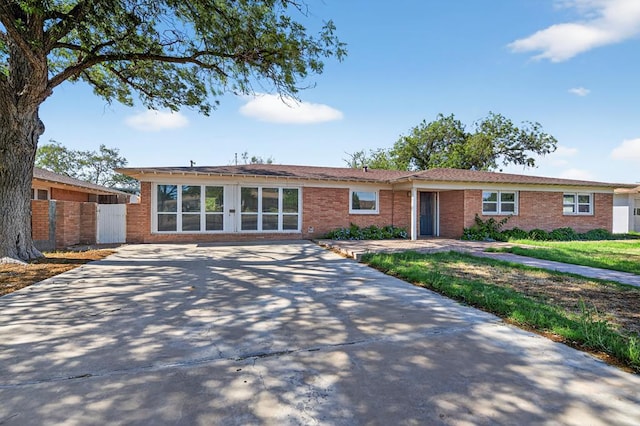 2606 Country Club Dr, Midland, TX 79701 - photo 1
