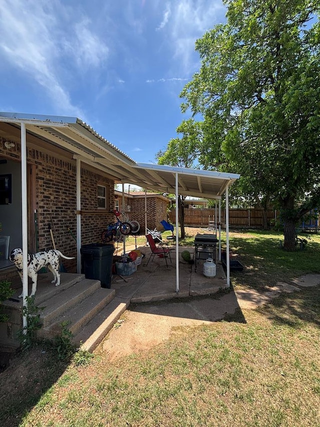 3103 Hill Ave, Snyder, TX 79549 - view of yard with a patio area
