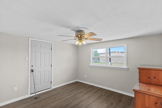306 S Moss Lake Rd, Big Spring, TX 79720 - empty room with wood finished floors and a ceiling fan