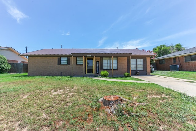 2306 Merrily Dr, Big Spring, TX 79720 - photo 2