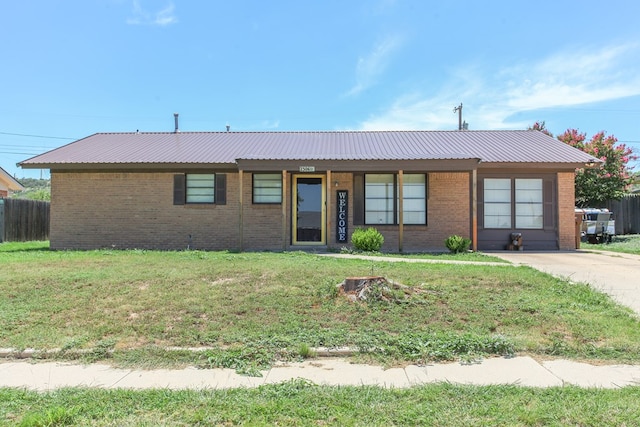2306 Merrily Dr, Big Spring, TX 79720 - photo 4