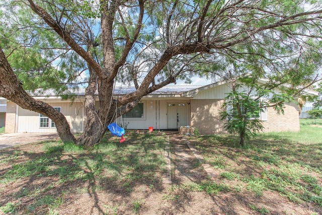 207 W Robinson Rd, Big Spring, TX 79720 - view of yard