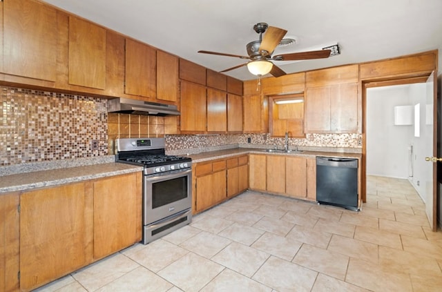 kitchen featuring backsplash, stainless steel gas range, ceiling fan, sink, and dishwasher