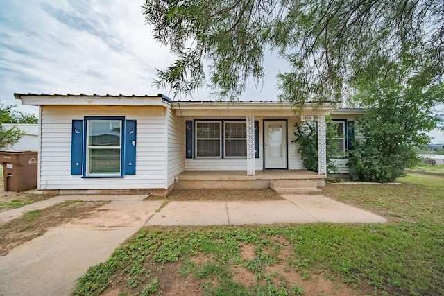 1309 Marijo, Big Spring, TX 79720 - view of front of house featuring covered porch