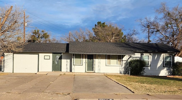 3702 Rose Cir, Snyder, TX 79549 - single story home featuring concrete driveway, an attached garage, and a front lawn