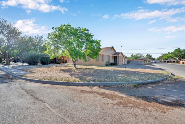 1600 Bedford Dr, Midland, TX 79701 - photo 6
