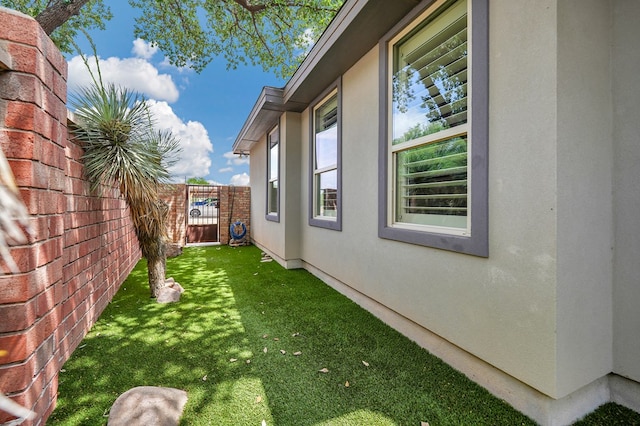 1 Lafayette Pl, Midland, TX 79705 - view of yard