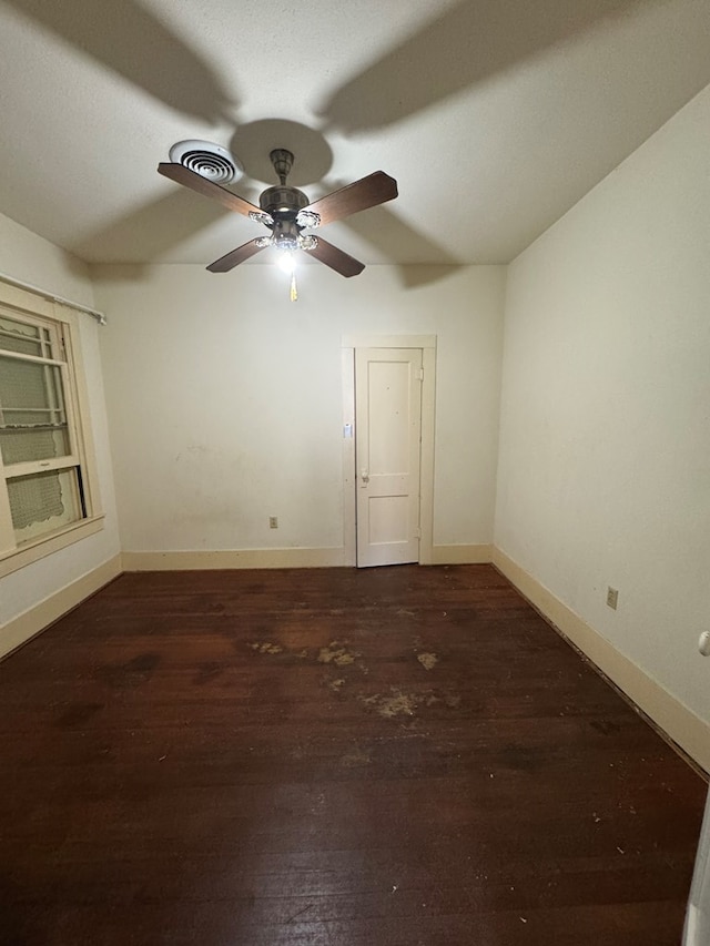 724 Hickory St, Colorado City, TX 79512 - photo 5