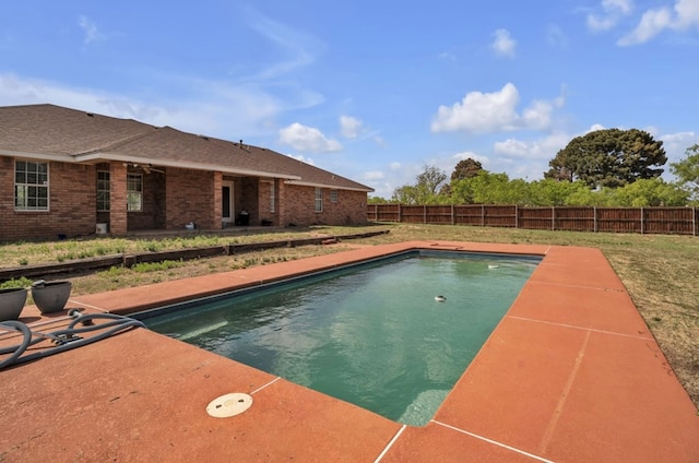 105 Maple Ave, Coahoma, TX 79720 - view of swimming pool featuring a fenced backyard and a patio area