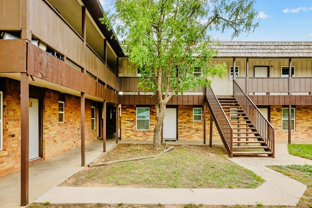 view of building exterior